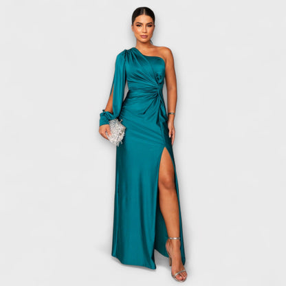 Gisela - Elegantes Kleid mit Raffinesse 