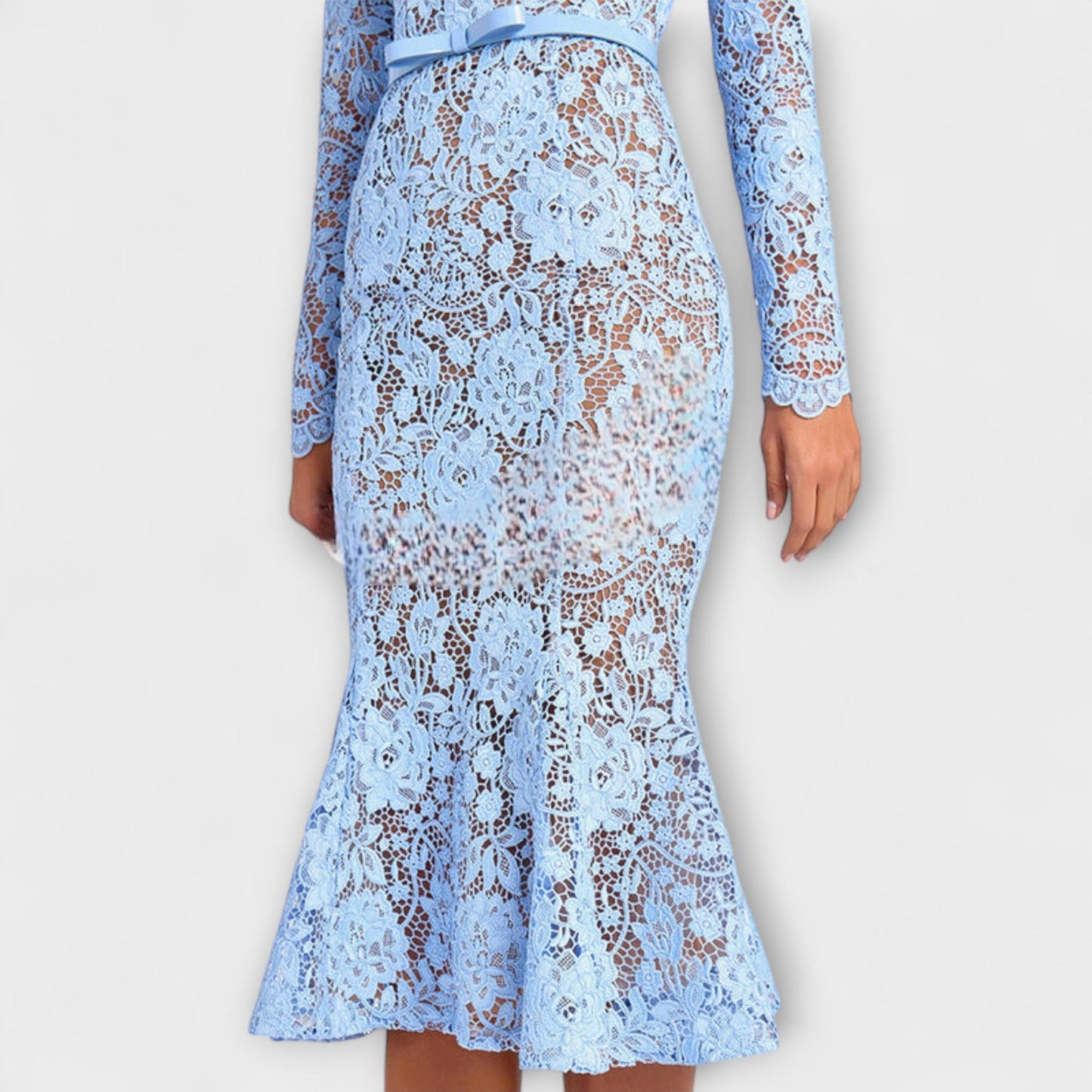 Martha – Elegantes Midi-Kleid aus floraler Spitze 