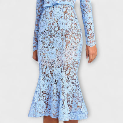 Martha – Elegantes Midi-Kleid aus floraler Spitze 