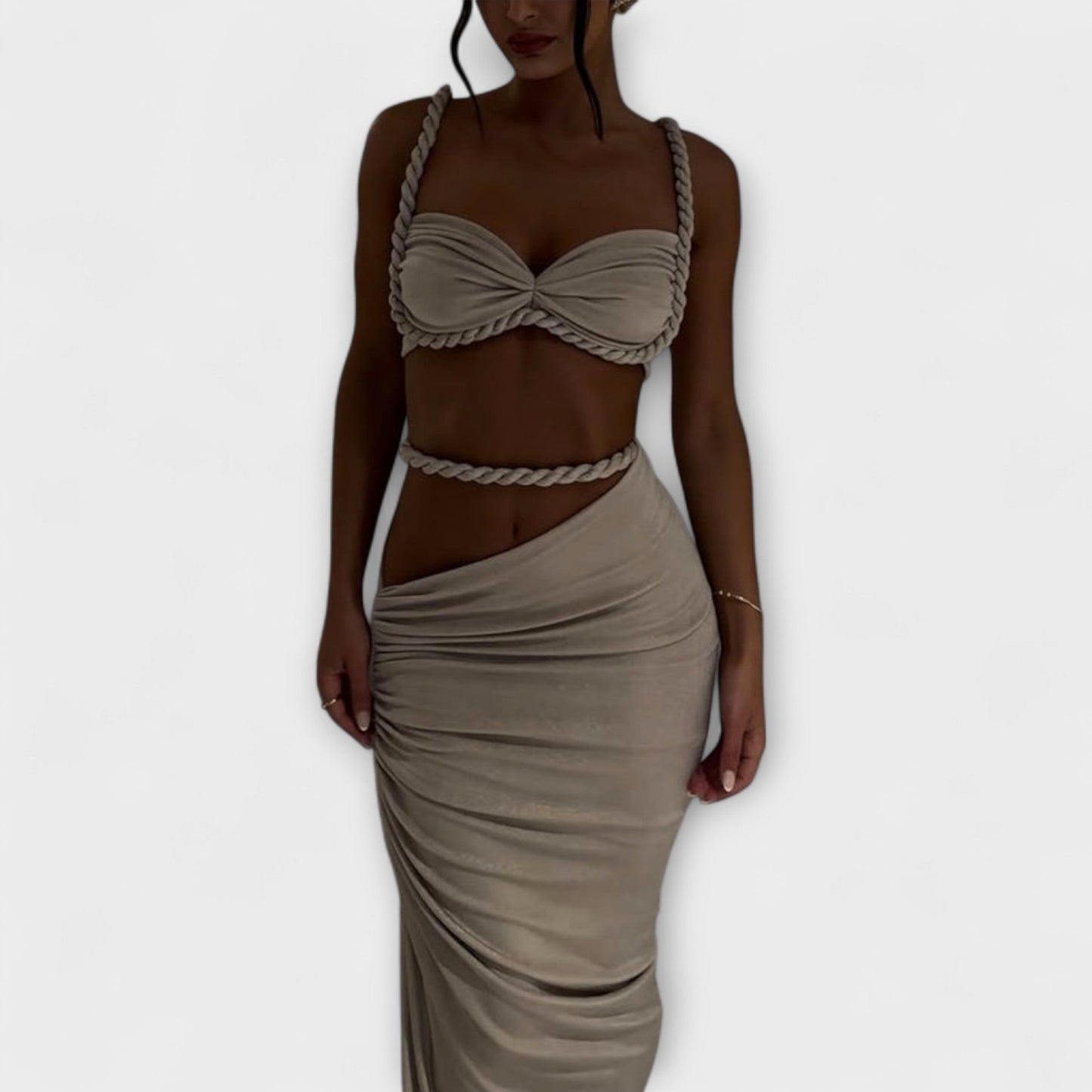 Minka – Stylishes Ombre-Zopfset mit Crop Top &amp; Überrock 
