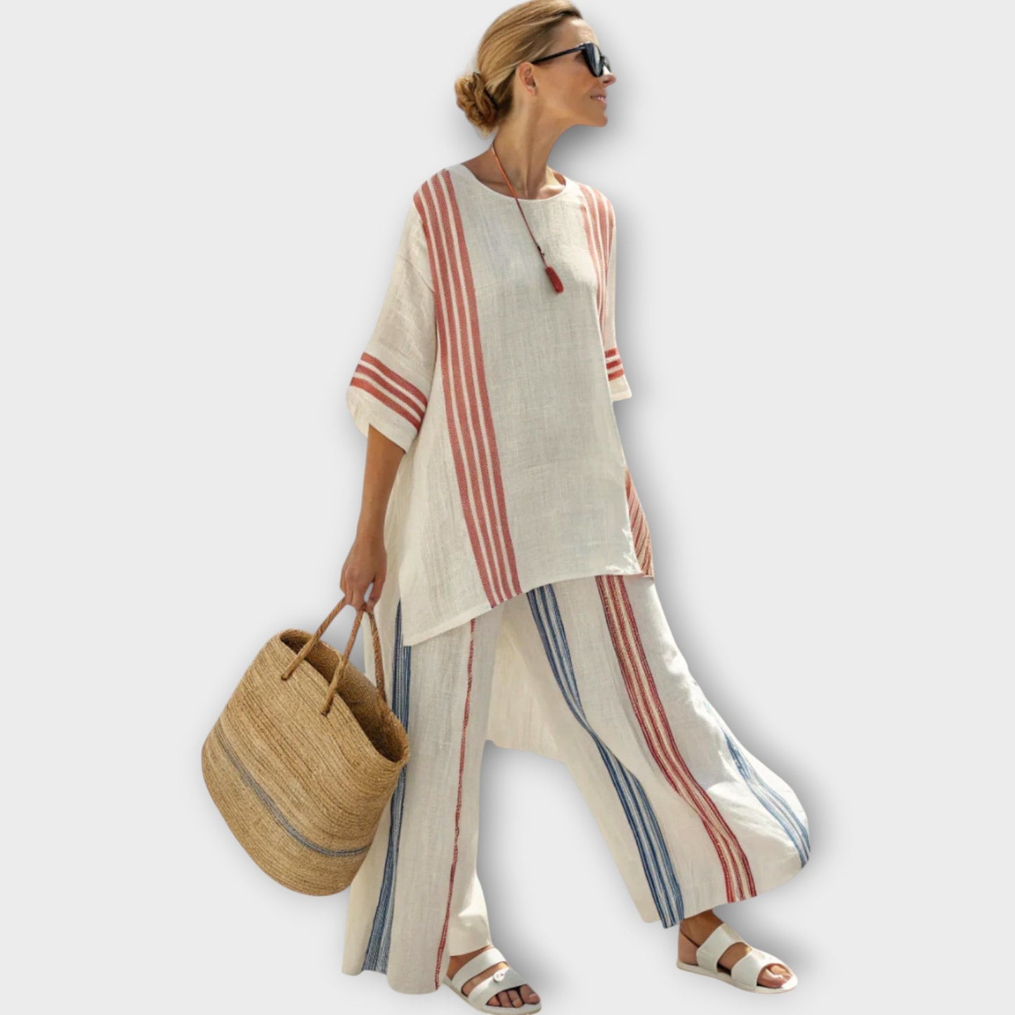 Anila – Elegantes Schwimmset mit gestreiftem Design