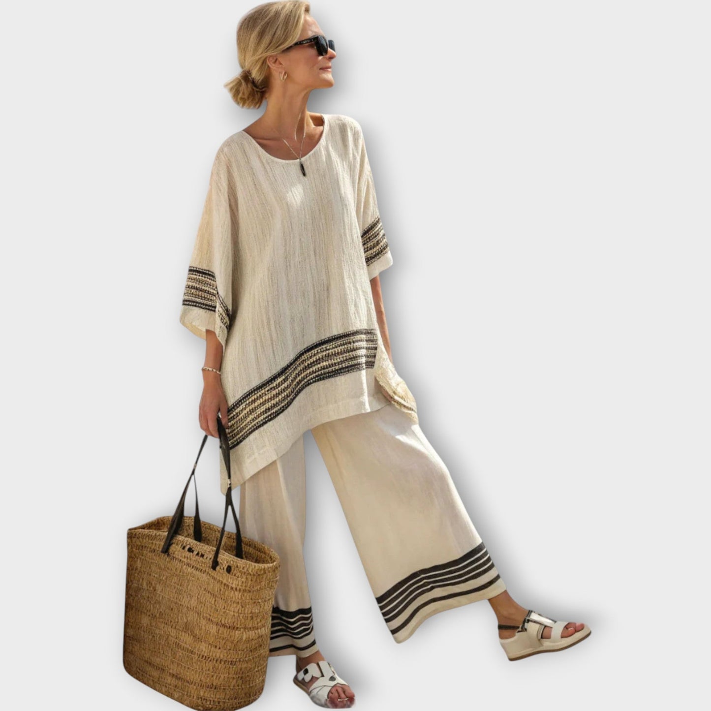 Anila – Elegantes Schwimmset mit gestreiftem Design