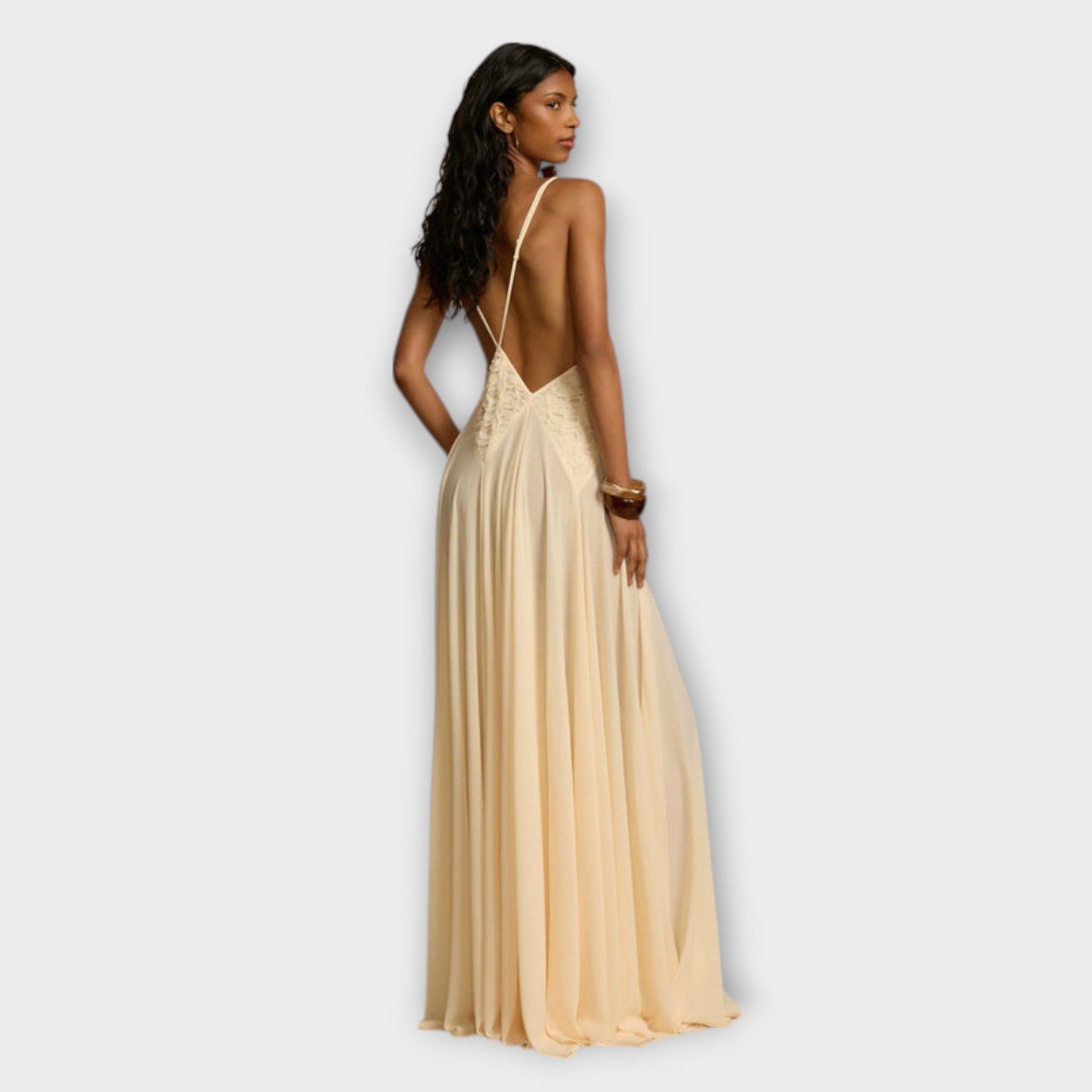 Lara - Maxikleid mit tiefem V-Ausschnitt