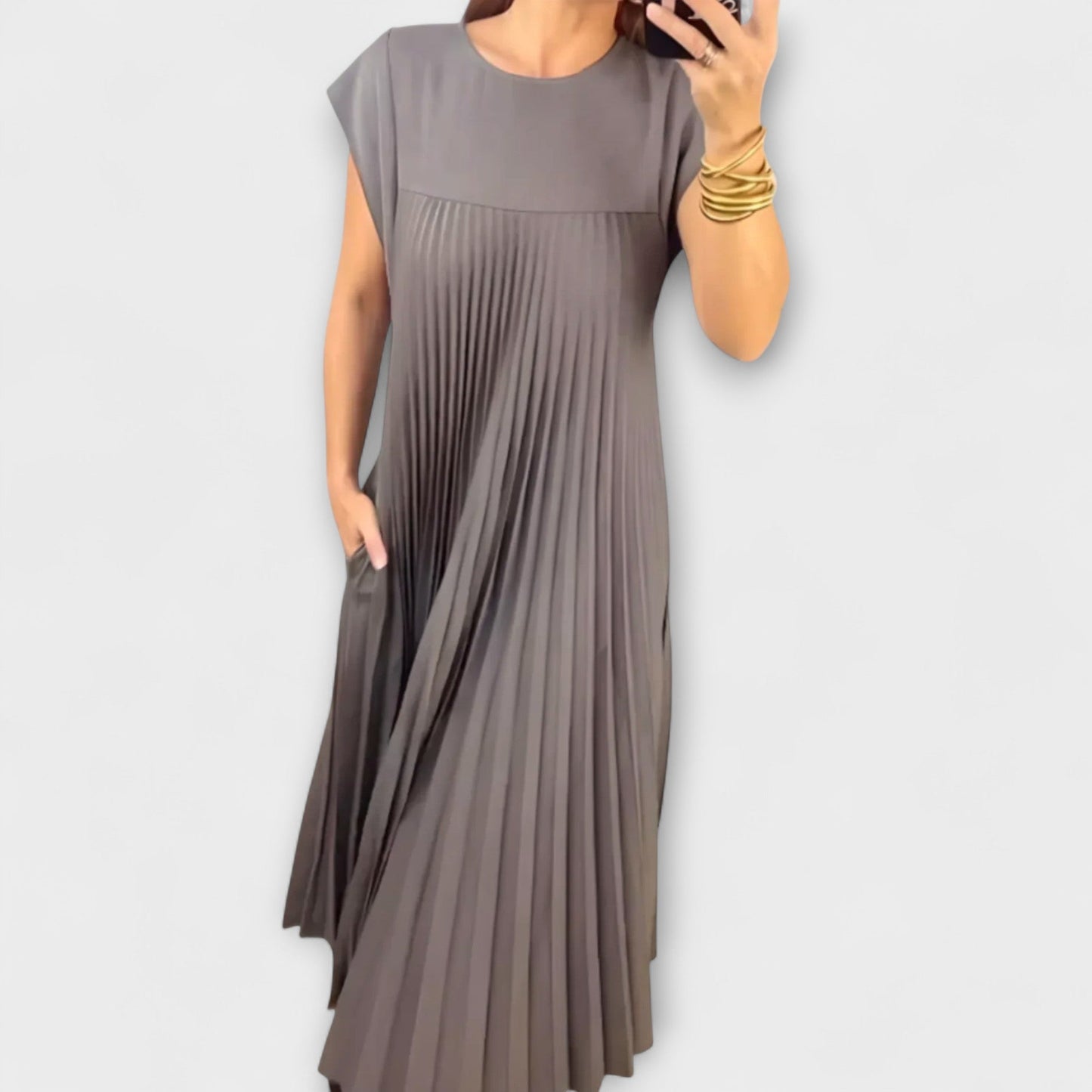 Isolde – Elegantes Plisseekleid
