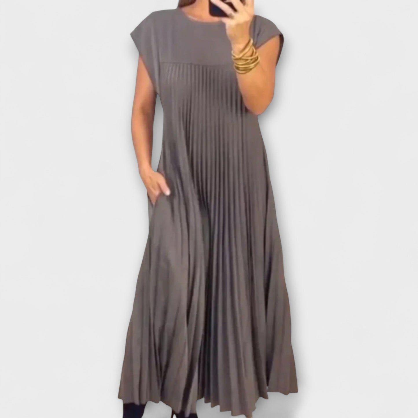 Isolde – Elegantes Plisseekleid