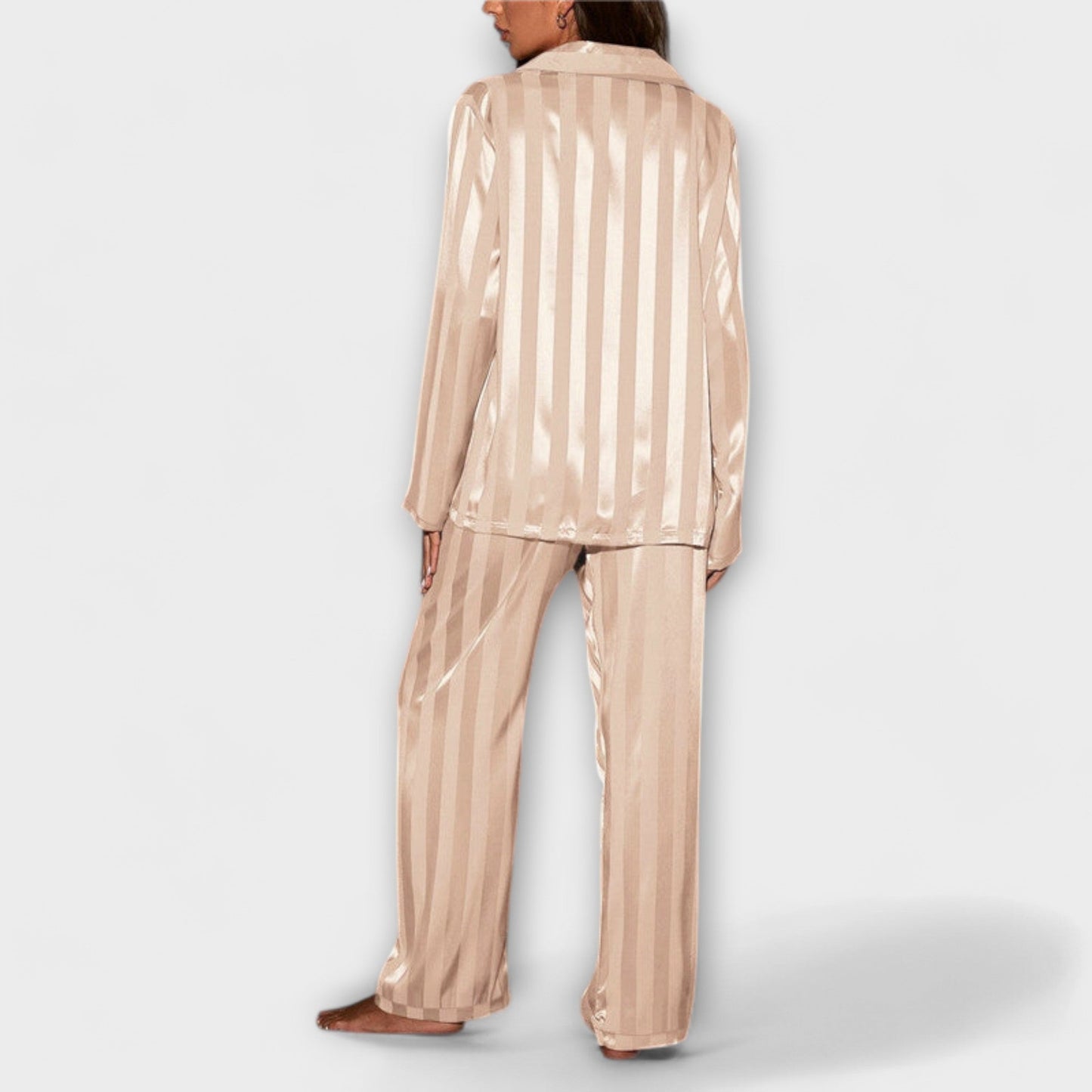 Nina - Luxuriöser Pyjama