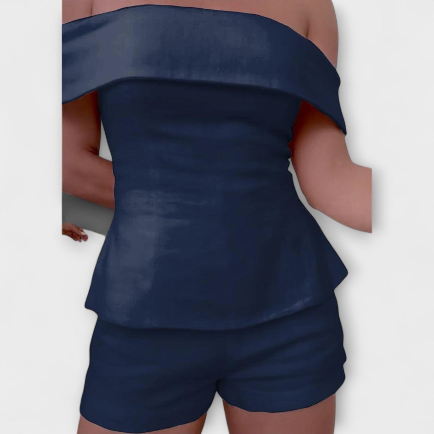 Fredrika – Weißes Freizeit-Ensemble mit Eleganz-Twist