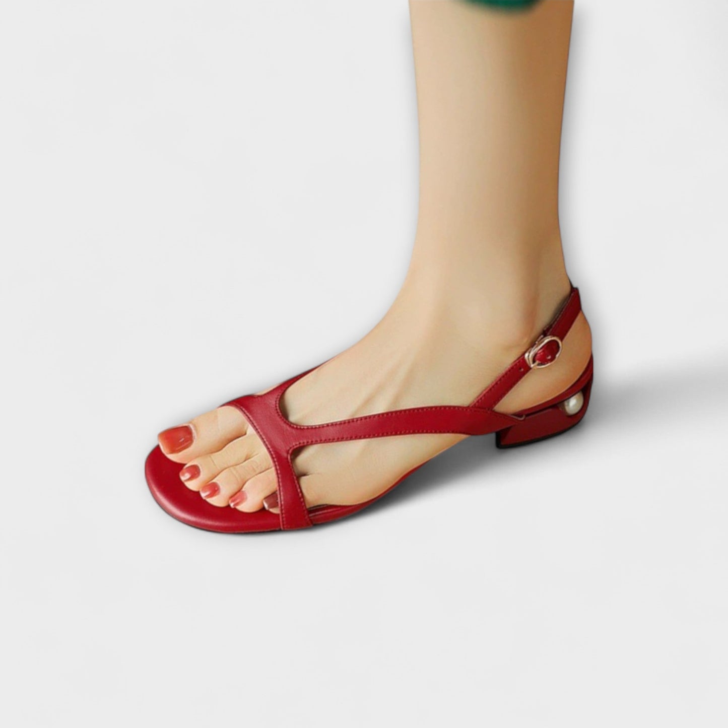 Evelyn - Elegante flache Sandalette Minna mit raffiniertem Finish