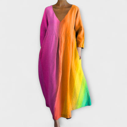 Melinda - Langes, hergestellt aus Kleid mit V-Ausschnitt