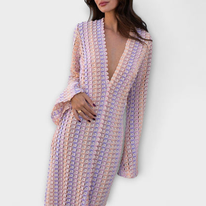 Leonora – Maxikleid mit V-Ausschnitt und Urlaubsflair 