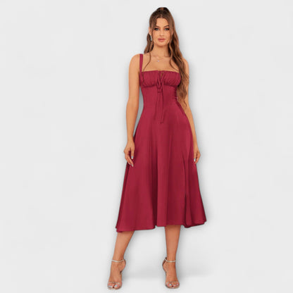 Wilma - Rüschentopkleid mit Schlitzdetail 