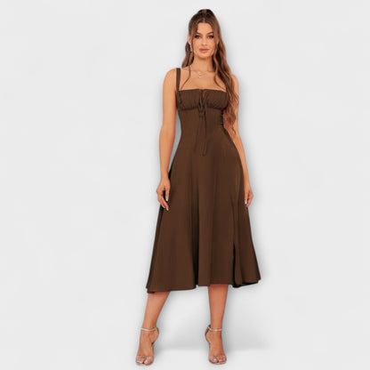 Wilma - Rüschentopkleid mit Schlitzdetail 