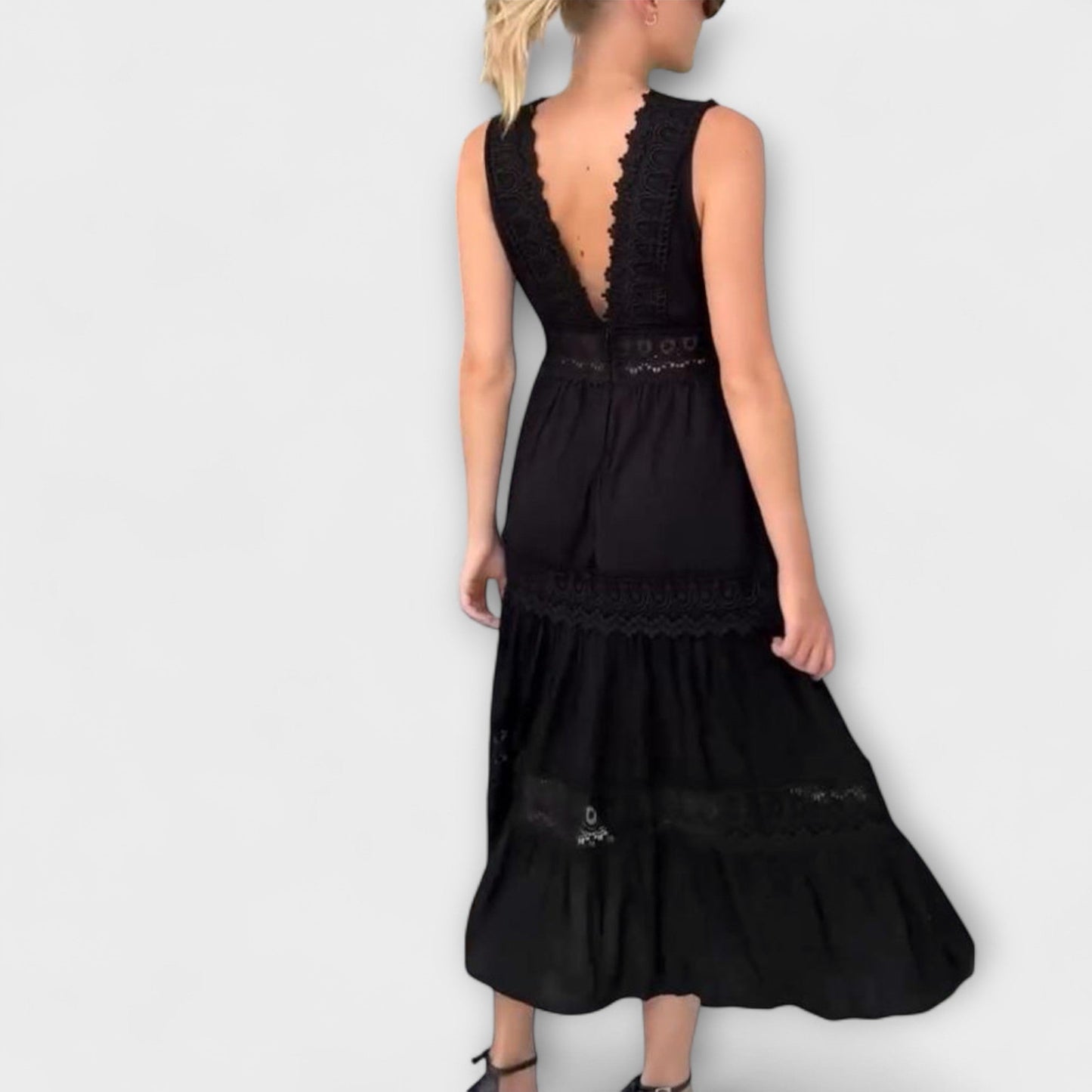 Hannelore - Elegantes Spitzenkleid mit V-Ausschnitt