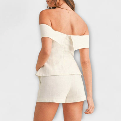 Fredrika – Weißes Freizeit-Ensemble mit Eleganz-Twist