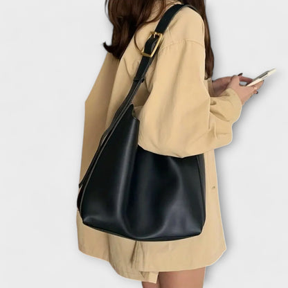 Ilse – Elegante Lederschultertasche