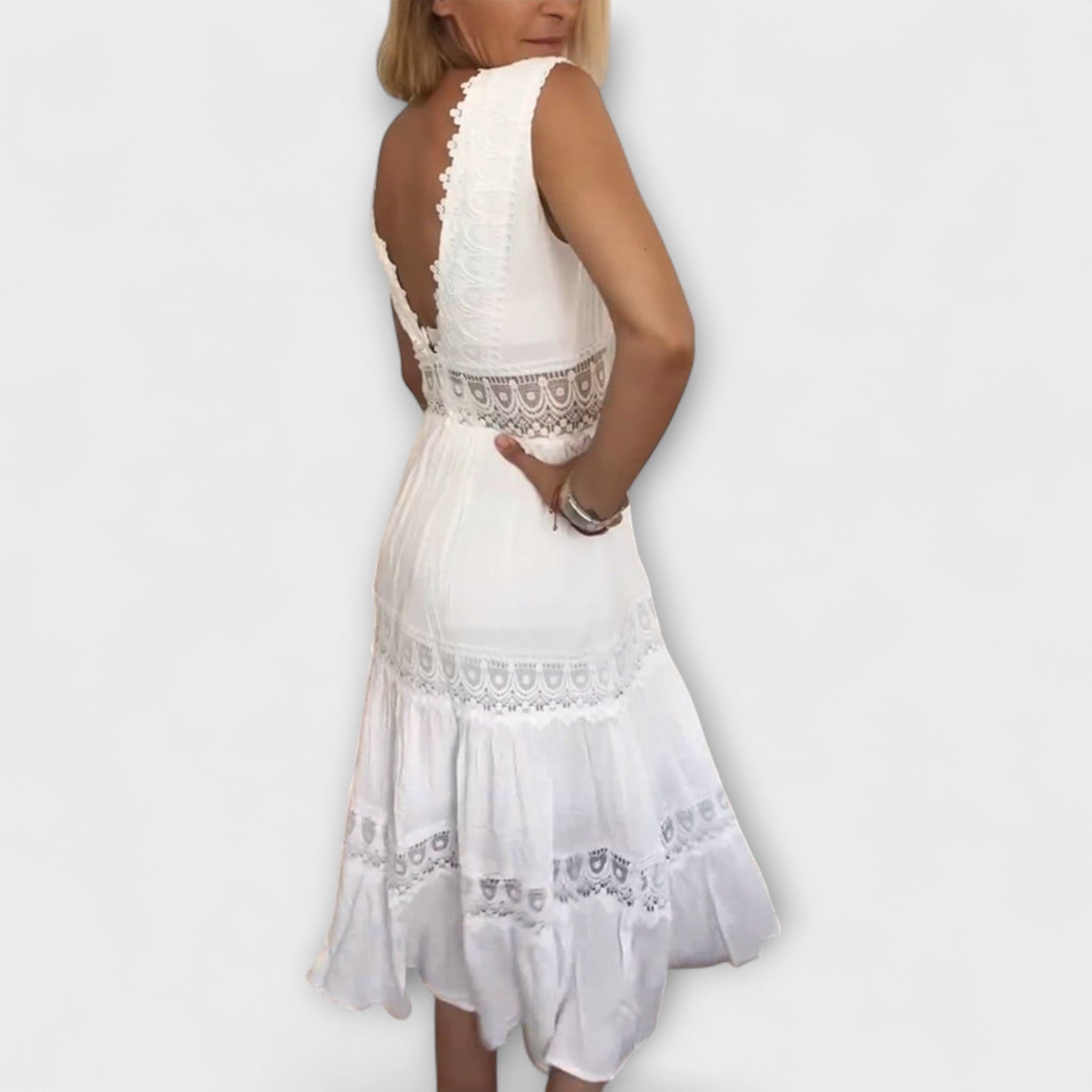 Hannelore - Elegantes Spitzenkleid mit V-Ausschnitt