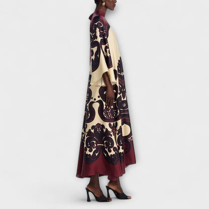 Marianne - Atemhaftes Grenadilla-Print Maxikleid für mühelose Eleganz