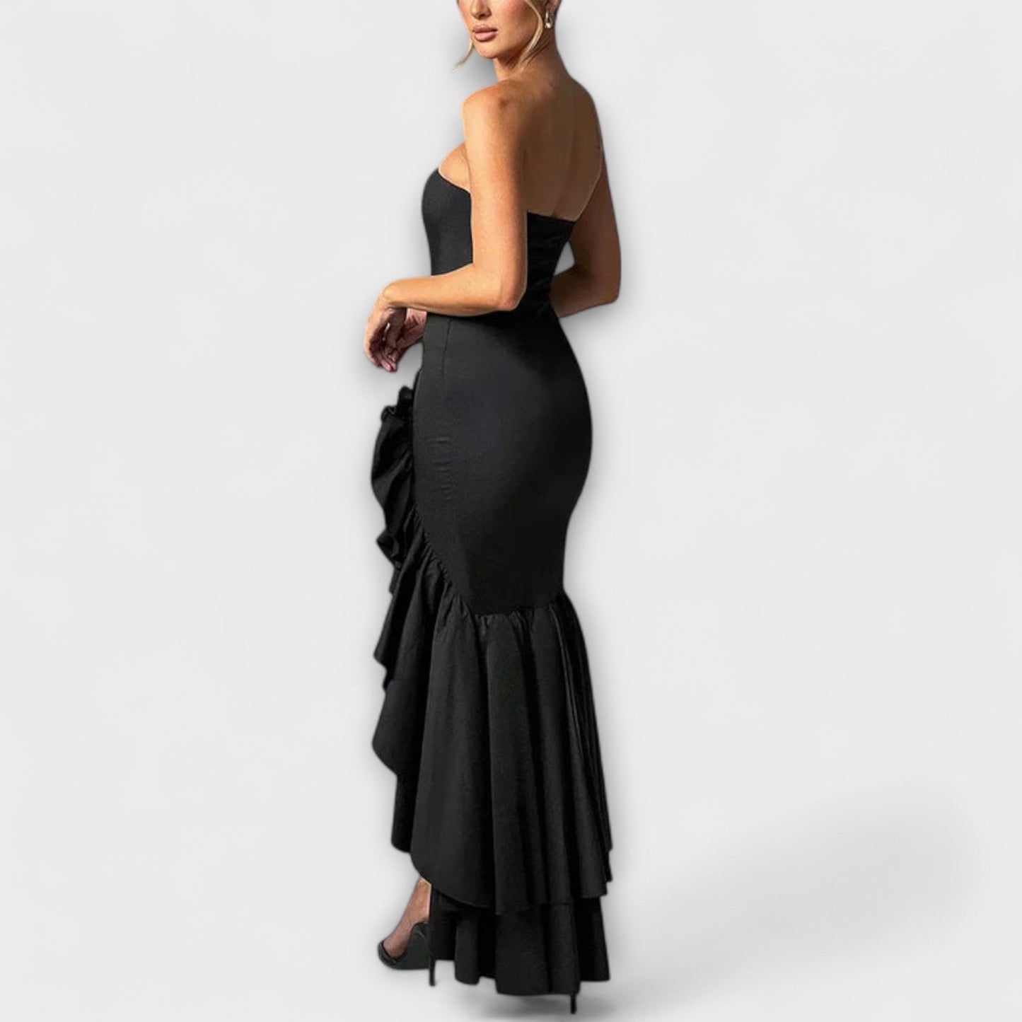 Ulla - Off-Shoulder Slim Fit Maxikleid mit asymmetrischer Taille 