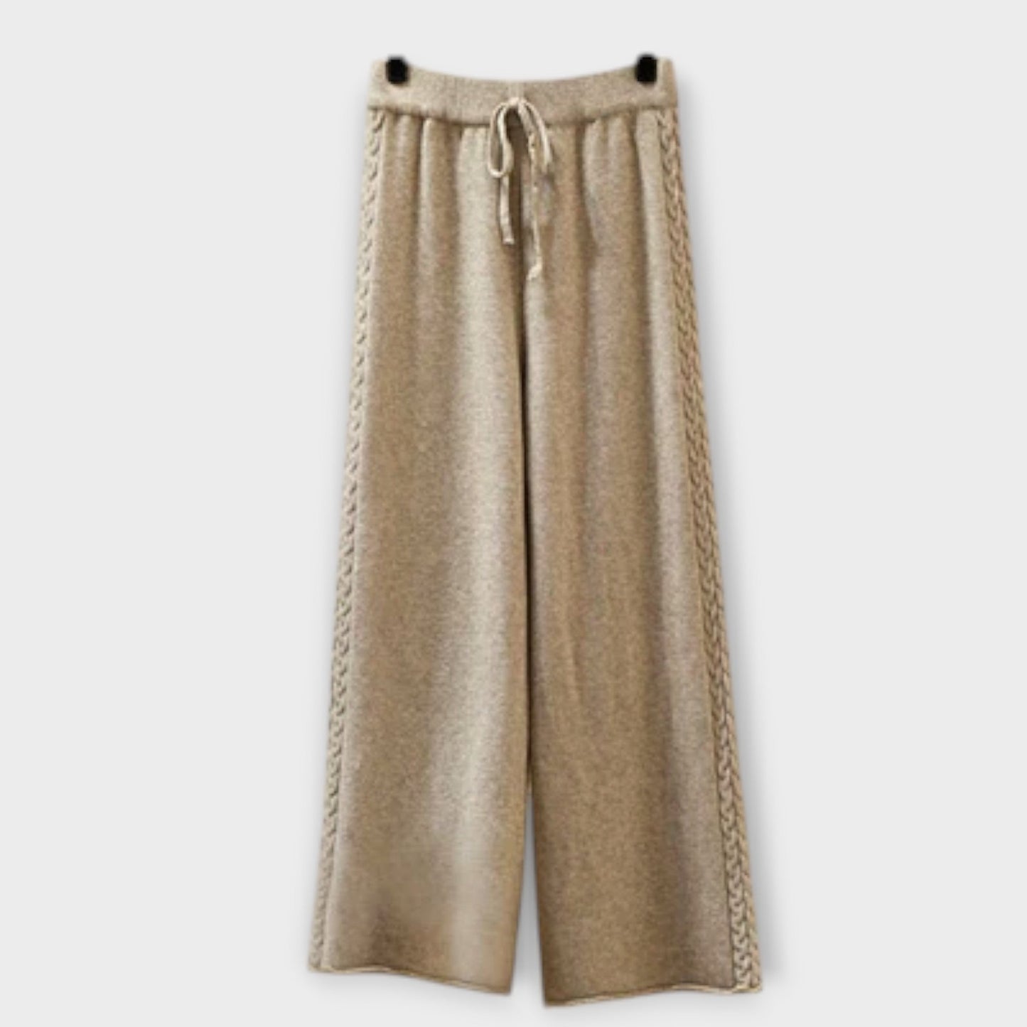 Alina – Zweiteiliges Strickset Mit Eleganter Silhouette