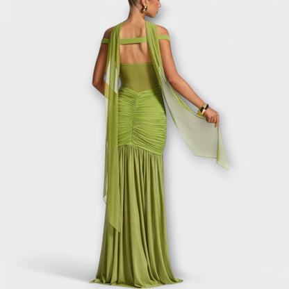 Aylin – Schlitzkleid mit Wow-Faktor